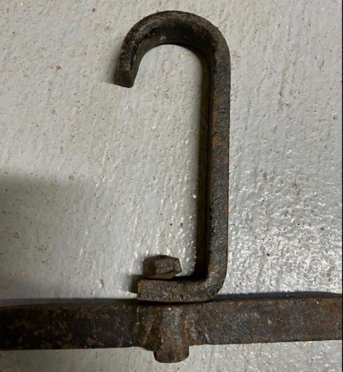 Two Antique cast iron implements - Image 4