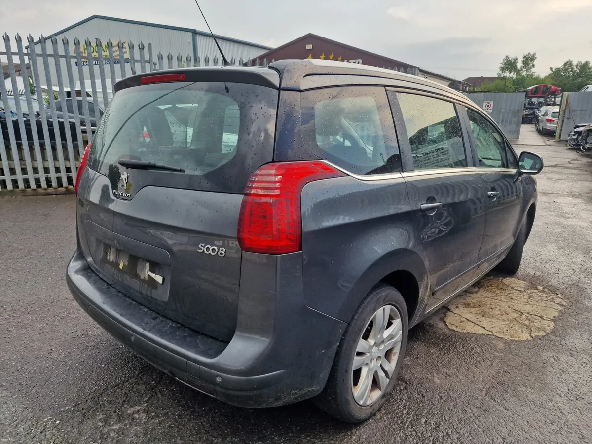 2014 PEUGEOT 5008 1.6HDI MANUAL FOR BREAKING - Image 3