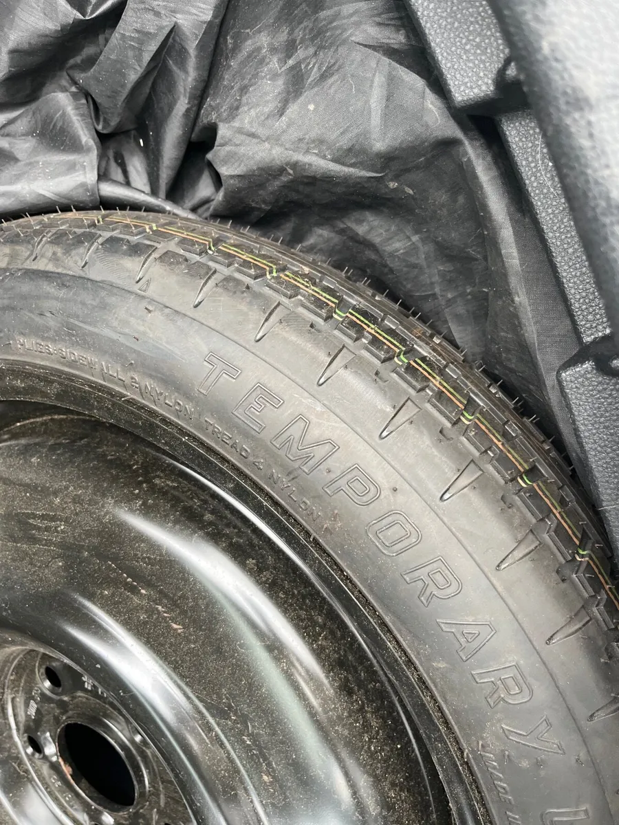 Toyota Corolla spare wheel - Image 2