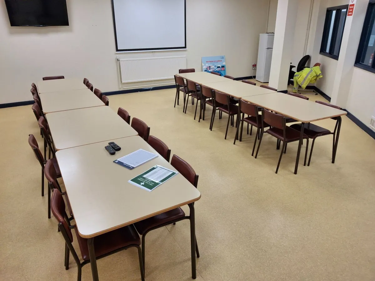 Preowned Canteen Chairs (£25+VAT) & Tables (£50+VA - Image 1
