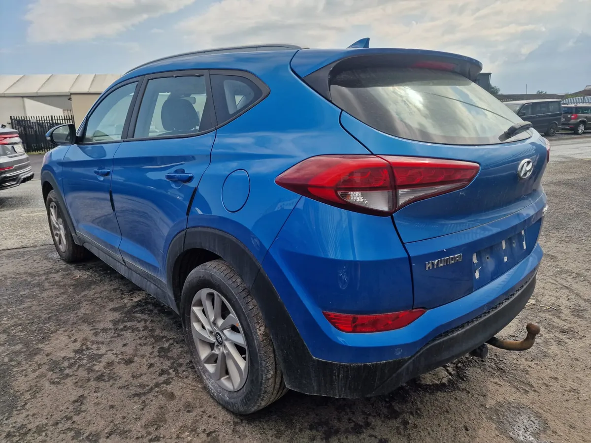 2016 HYUNDAI TUCSON 1.7CRDI MANUAL FOR BREAKING - Image 3