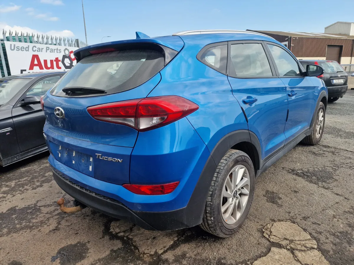 2016 HYUNDAI TUCSON 1.7CRDI MANUAL FOR BREAKING - Image 2
