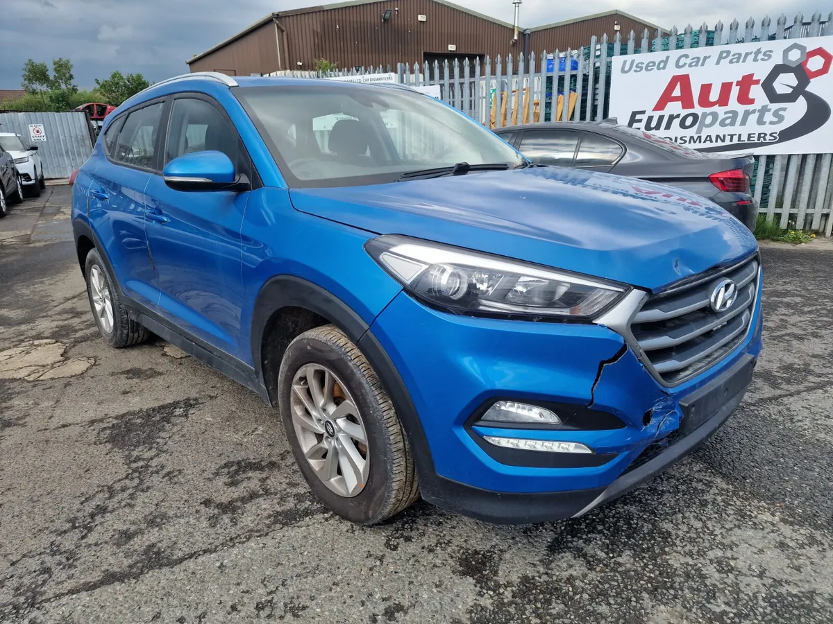 2016 HYUNDAI TUCSON 1.7CRDI MANUAL FOR BREAKING - Image 4