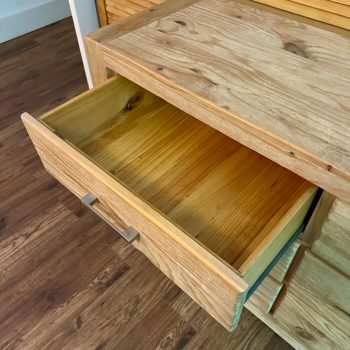 Solid Wood Dressing Table with Huge Mirror - Image 2