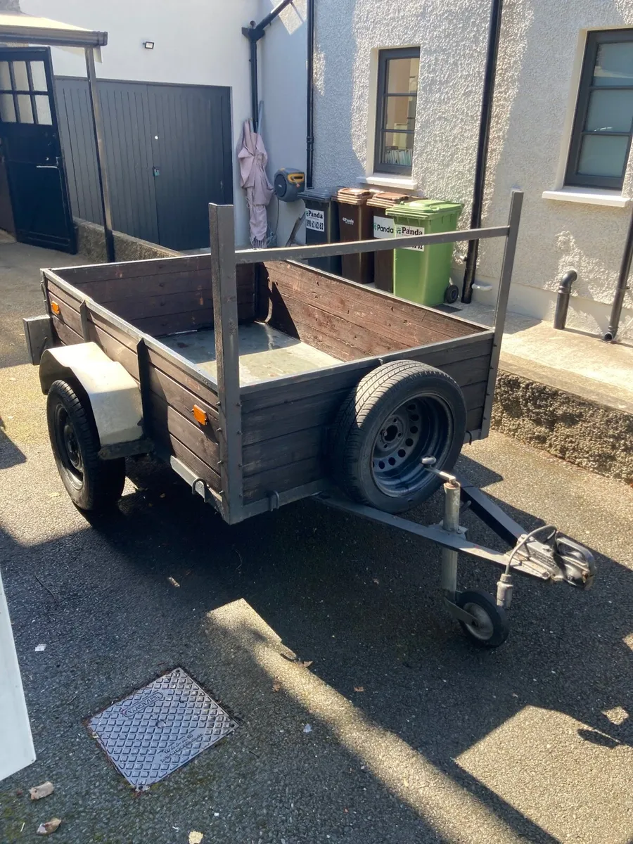 Trailers - Image 1