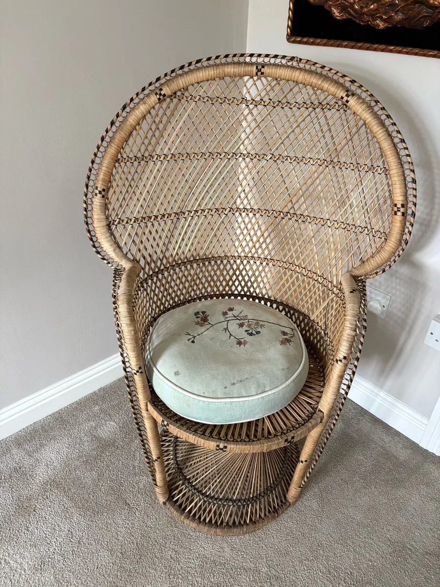 Rattan furniture - Image 1