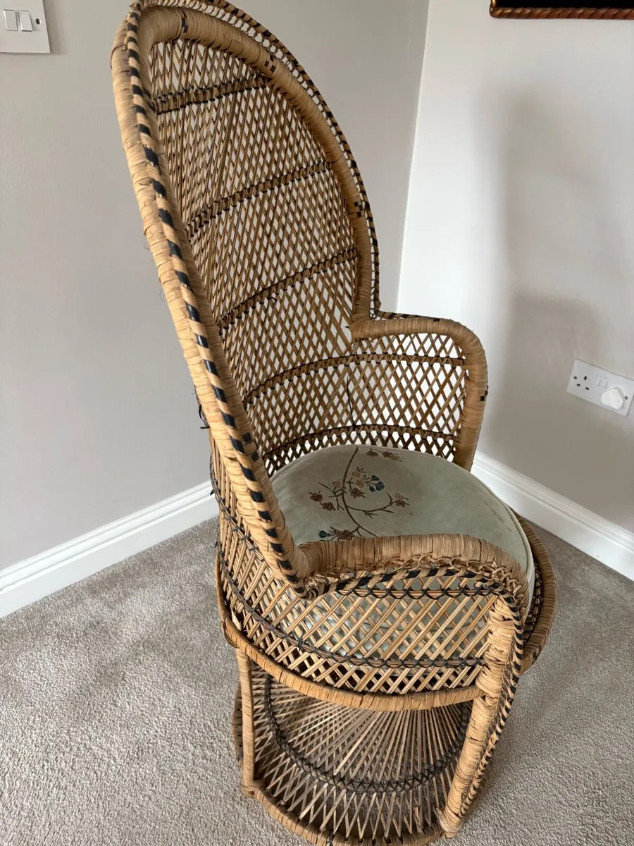 Rattan furniture - Image 2