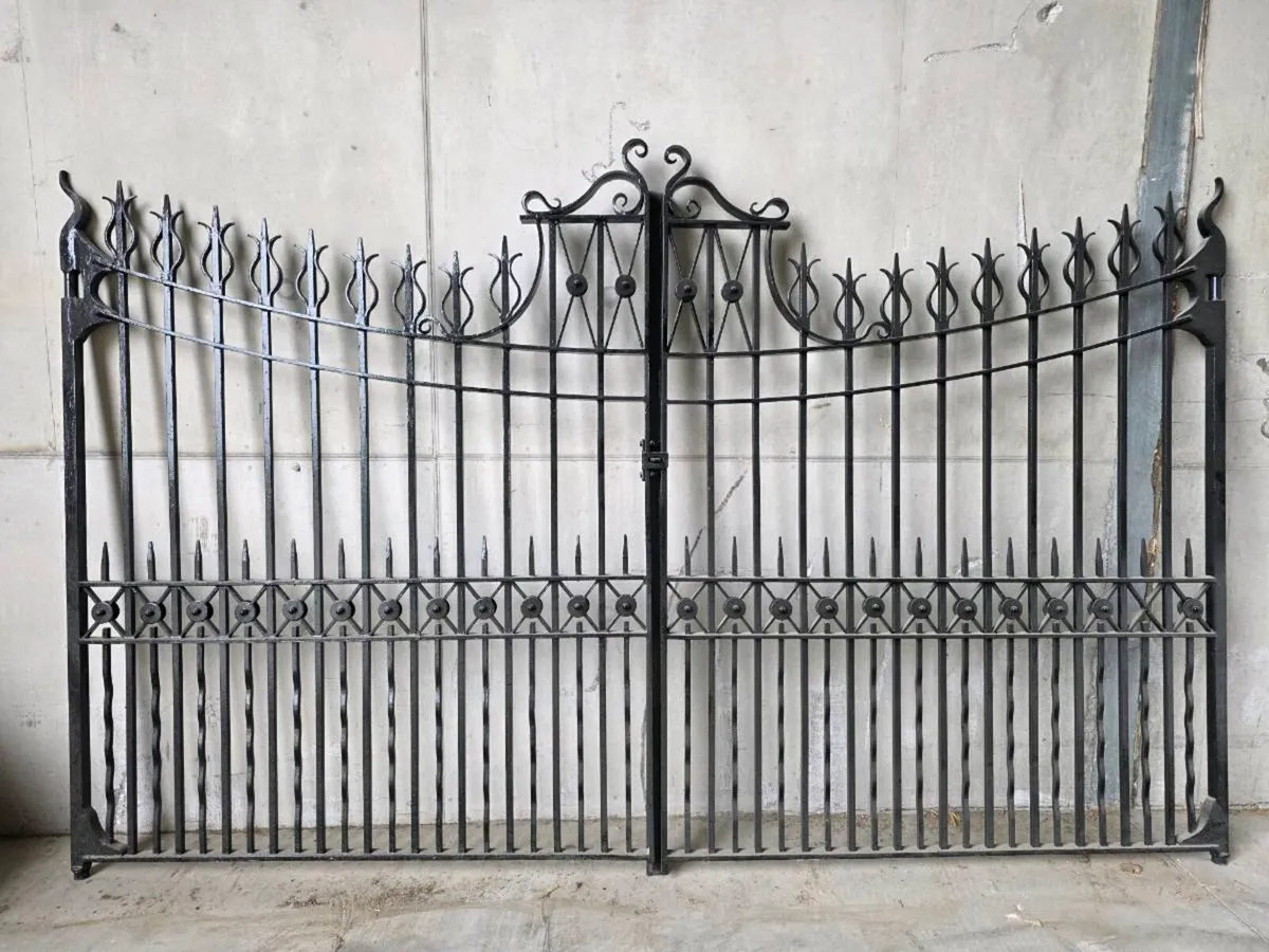 Rough Iron Gates - Image 1