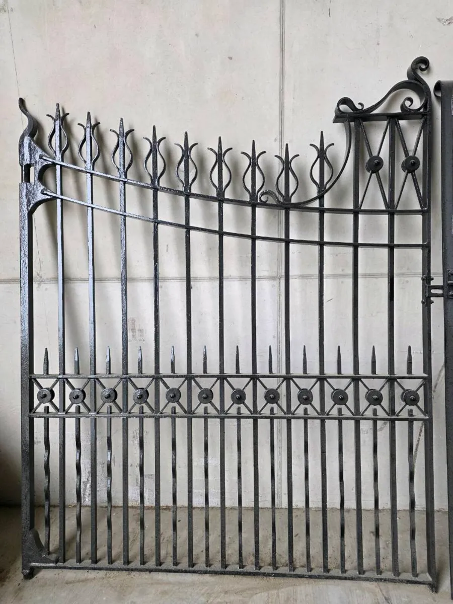 Rough Iron Gates - Image 2