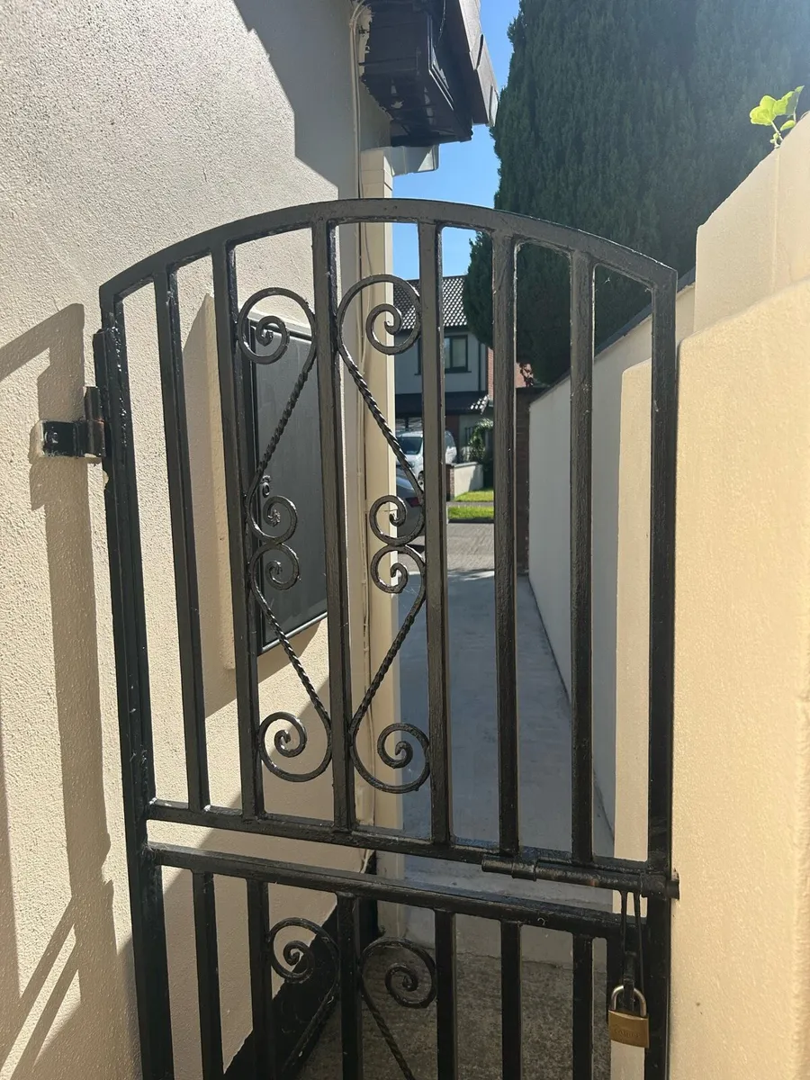 Black wrought iron gate - Image 1