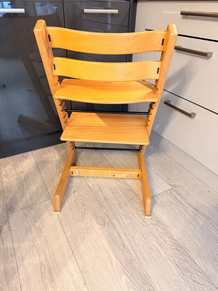 High chair - Image 2