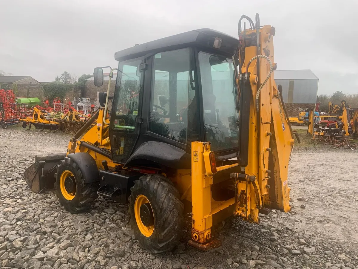 JCB 2CX BACKHOE (2013) - Image 4