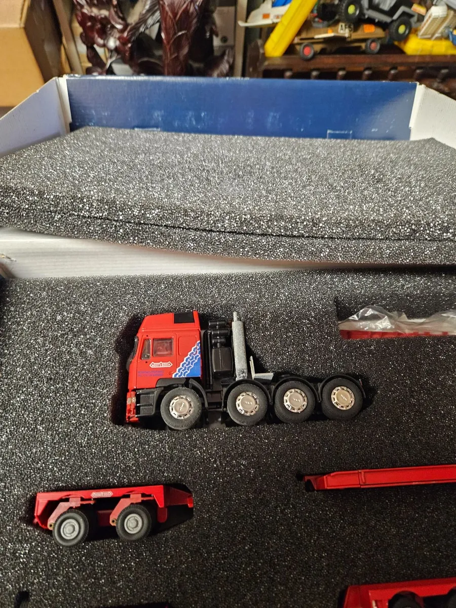 Corgi Nooteboom Truck and Trailer 1.50 - Image 2