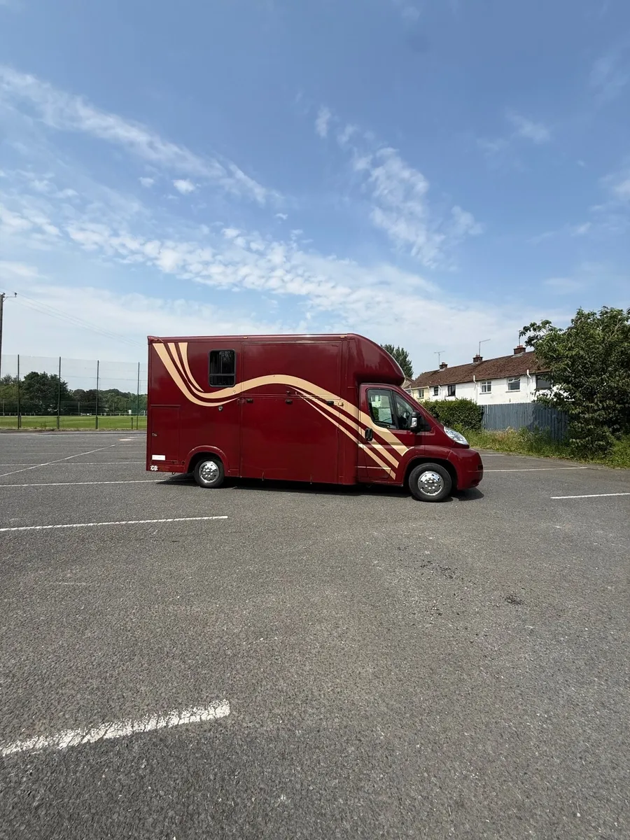Horsebox - Image 1