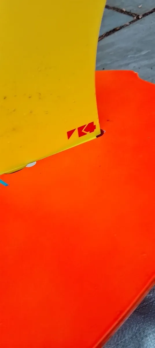 Windsurf Board - Starboard Air 93, K2 Tri fins - Image 2