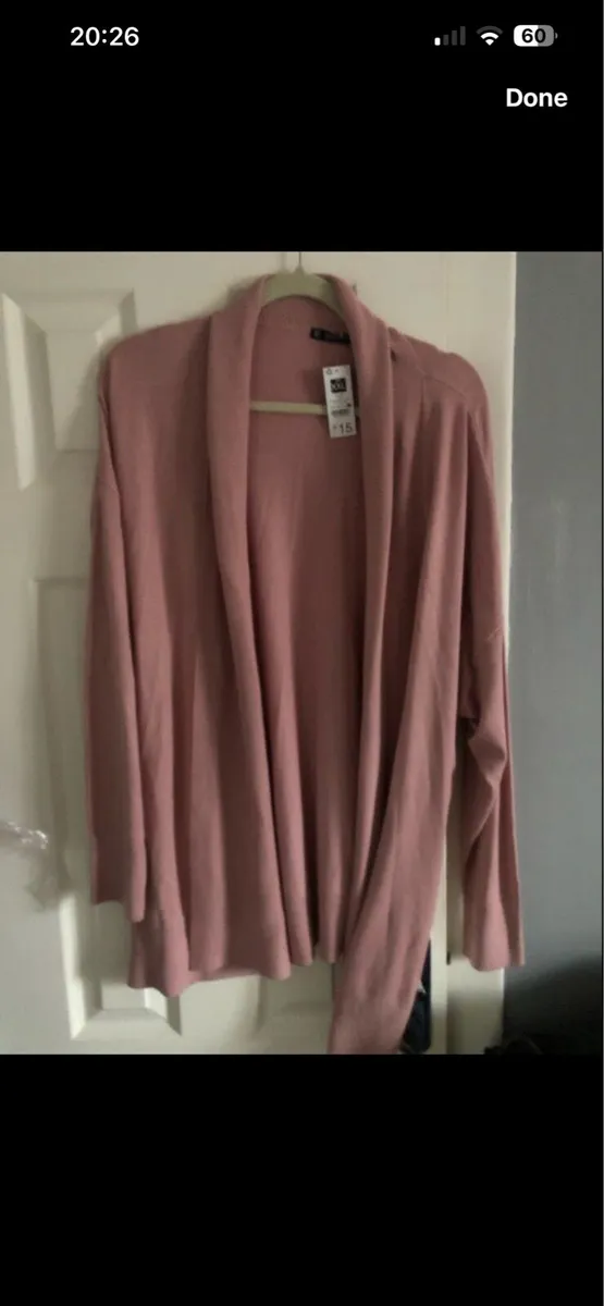 Ladies BNWT cardigan size XXL €10 - Image 1