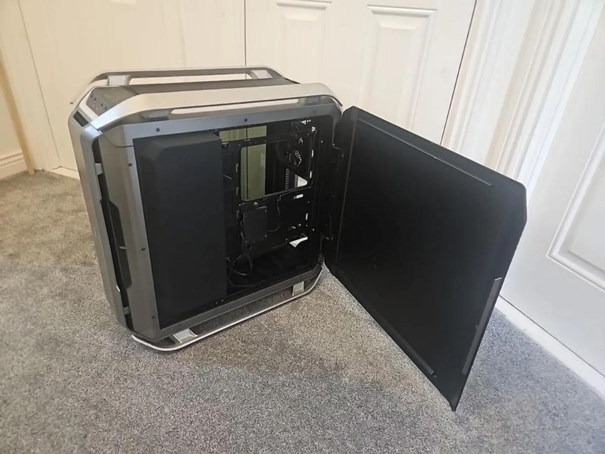 Coolermaster Cosmos atx case - Image 4