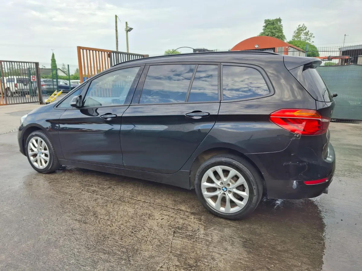 152 BMW 2 Series Automatic 7 seater - Image 4