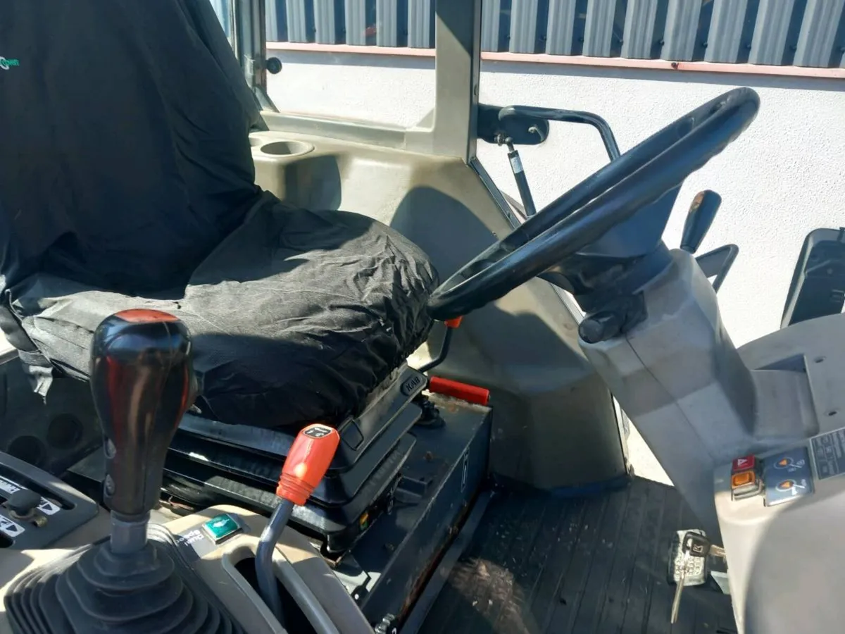Kubota M108S  5070 HRS - Image 4