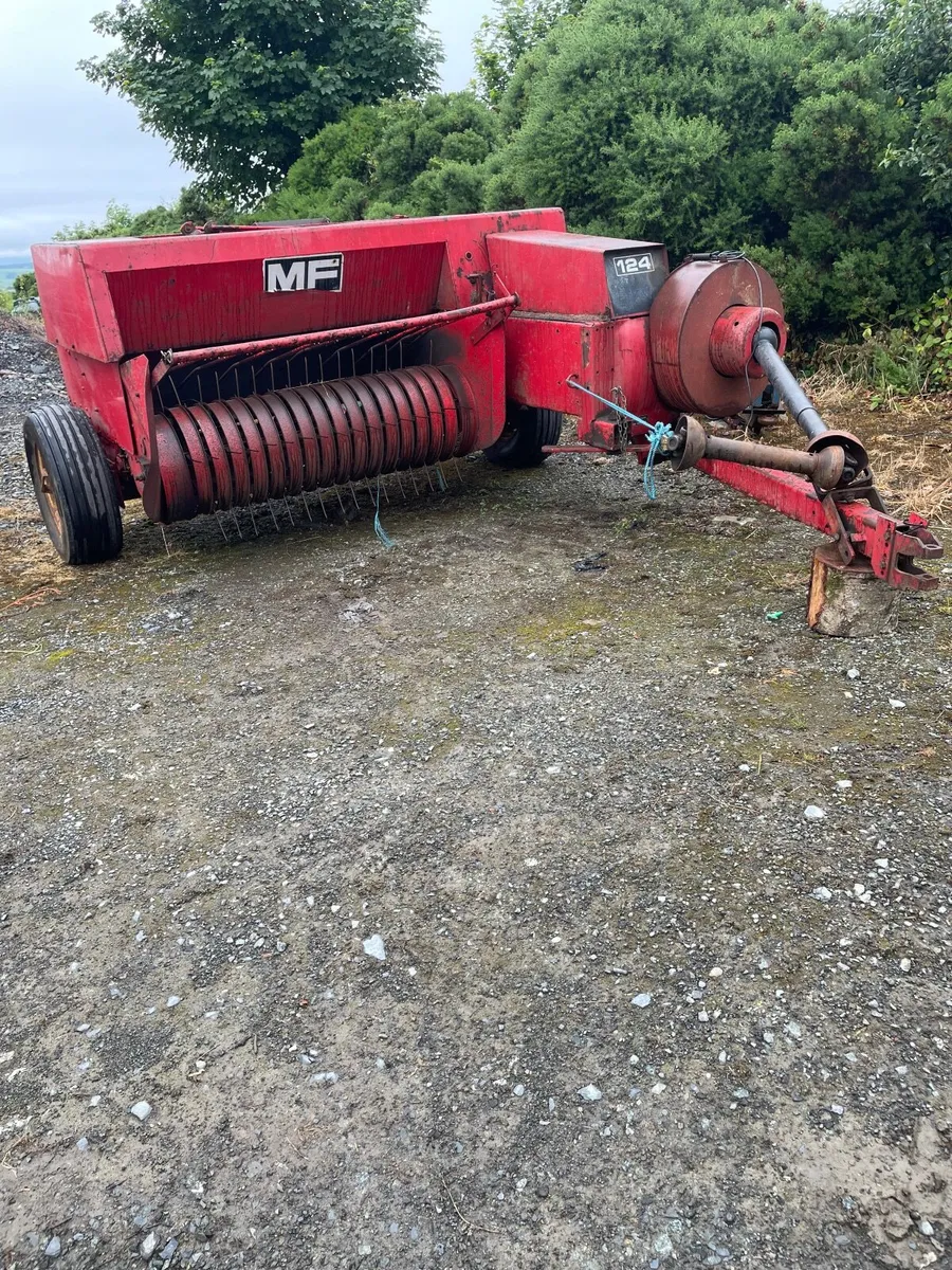 Massey 124 - Image 1