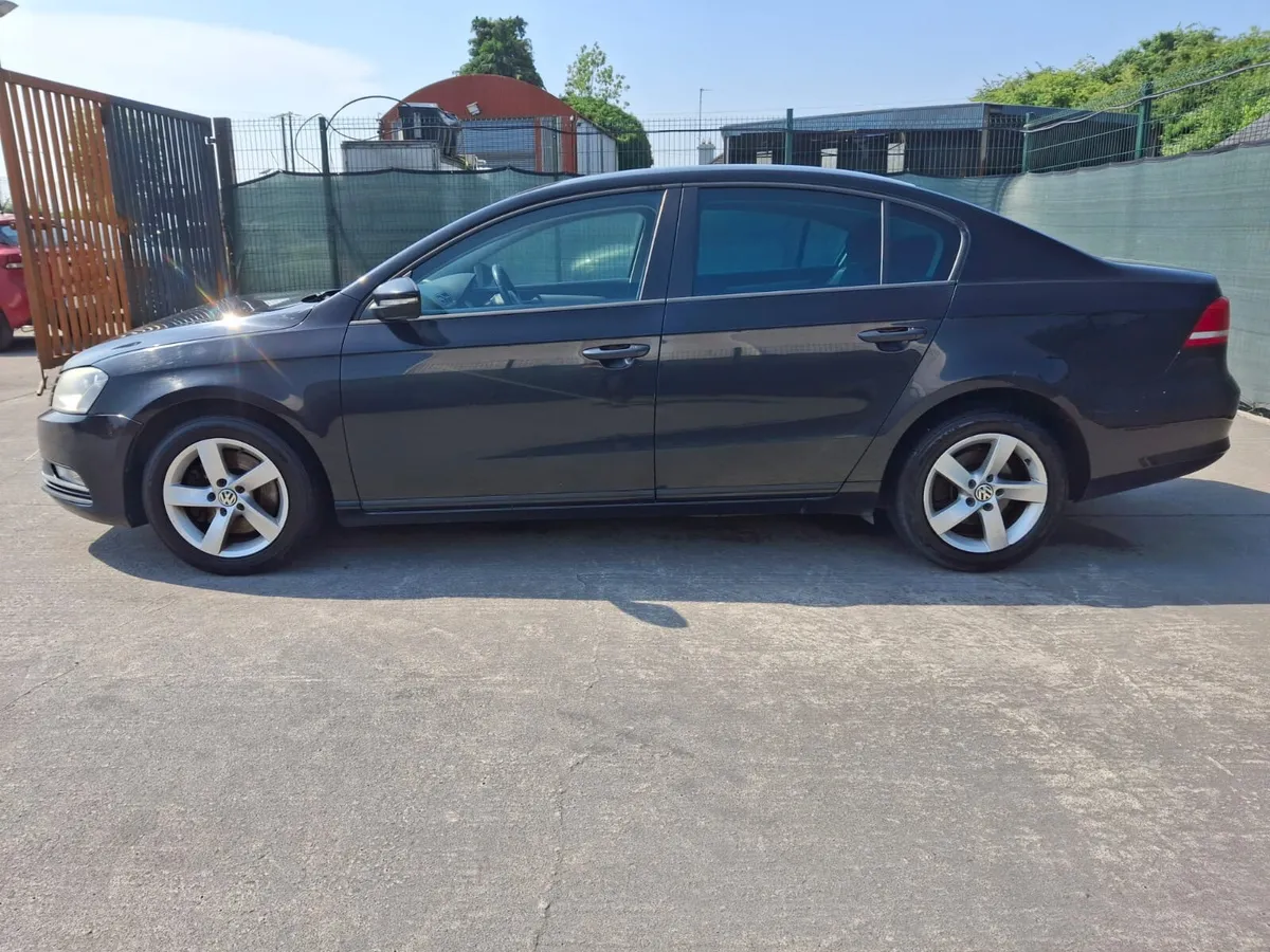 2014 Vw Passat TDI  Light damage - Image 4