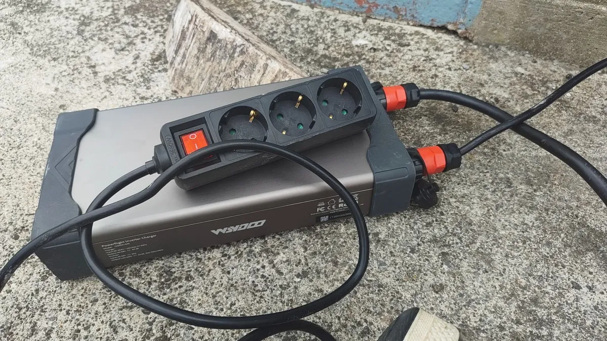 Waydoo Evo inverter charger - Image 1