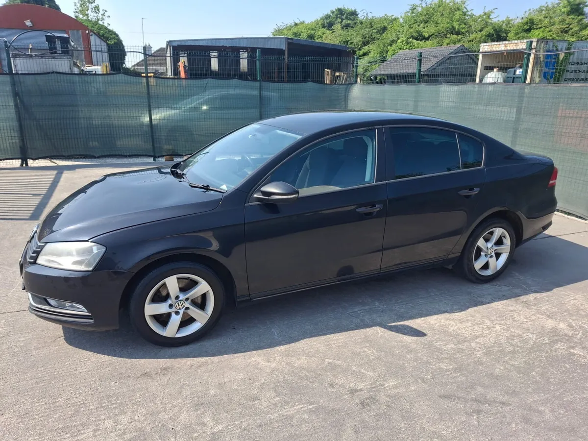 2014 Vw Passat TDI  Light damage - Image 1
