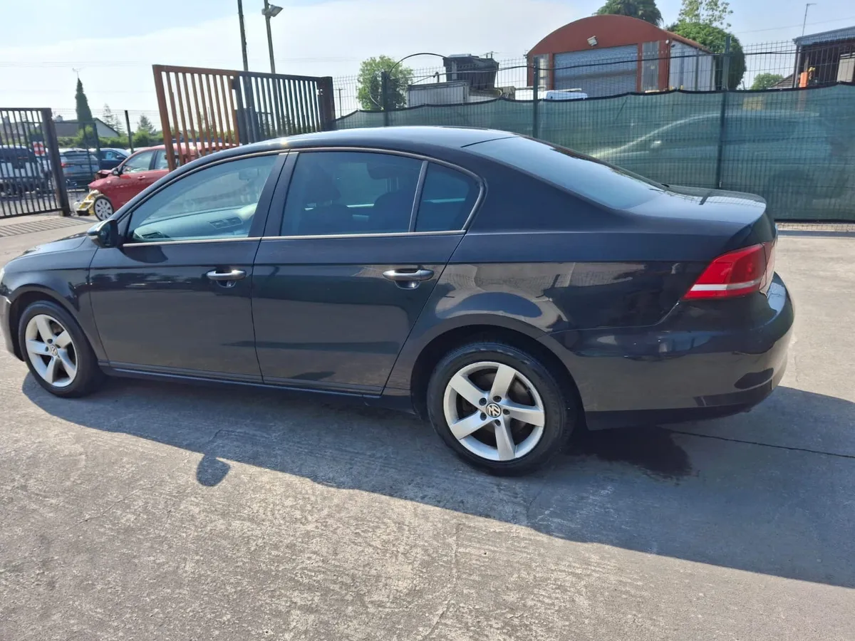 2014 Vw Passat TDI  Light damage - Image 2