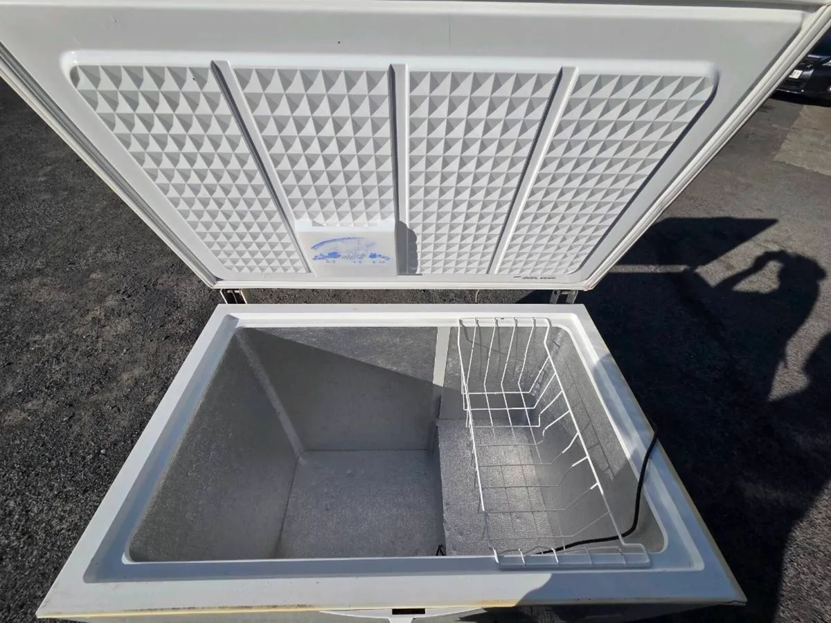 Chest freezer - Image 1