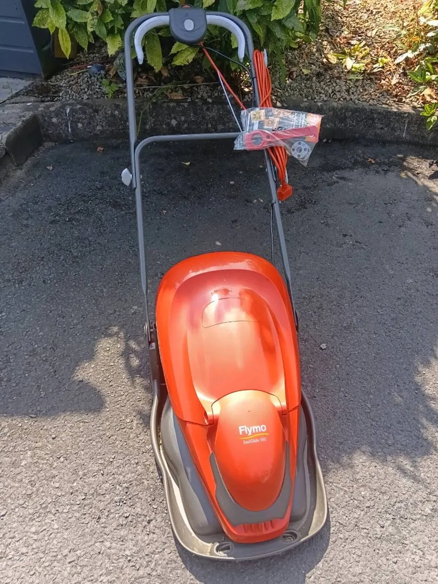 Flymo electric lawnmower - Image 1