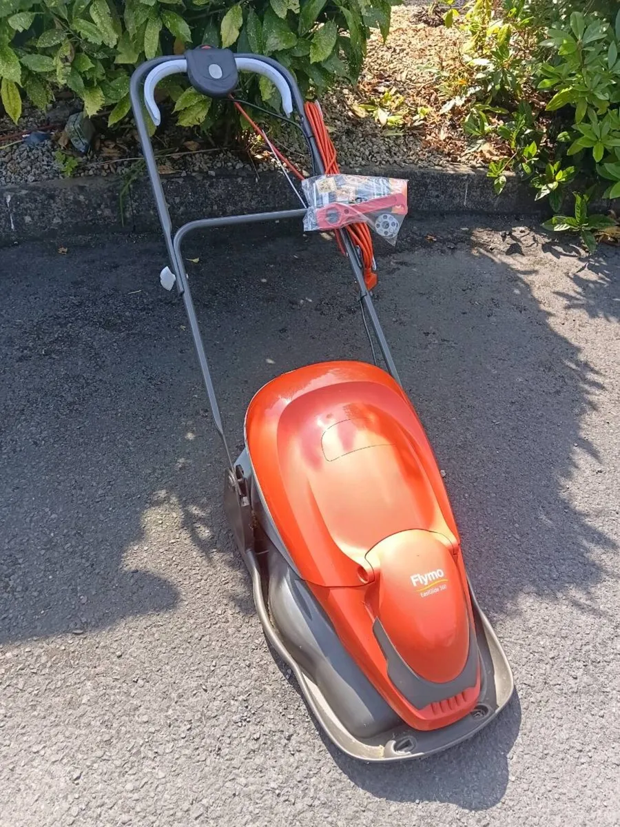 Flymo electric lawnmower - Image 2