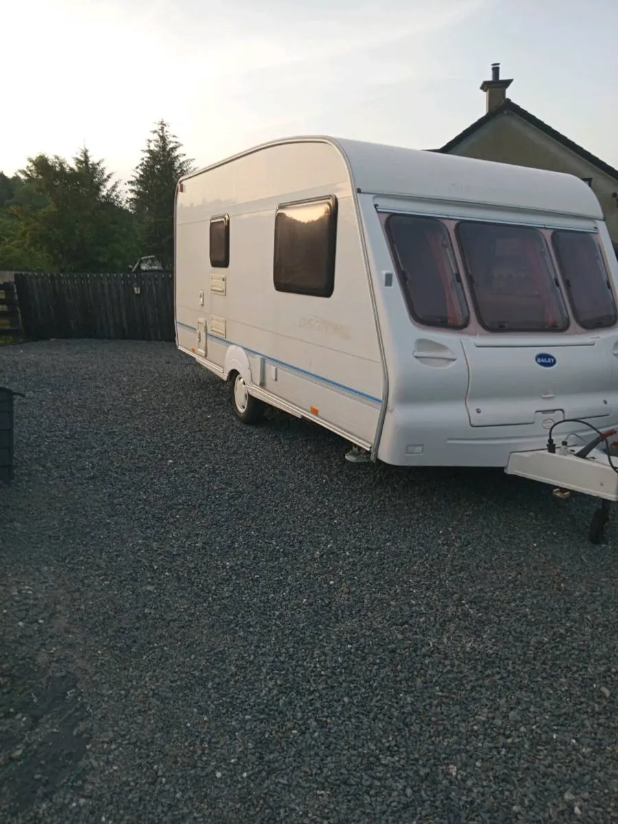 Caravan - Image 2