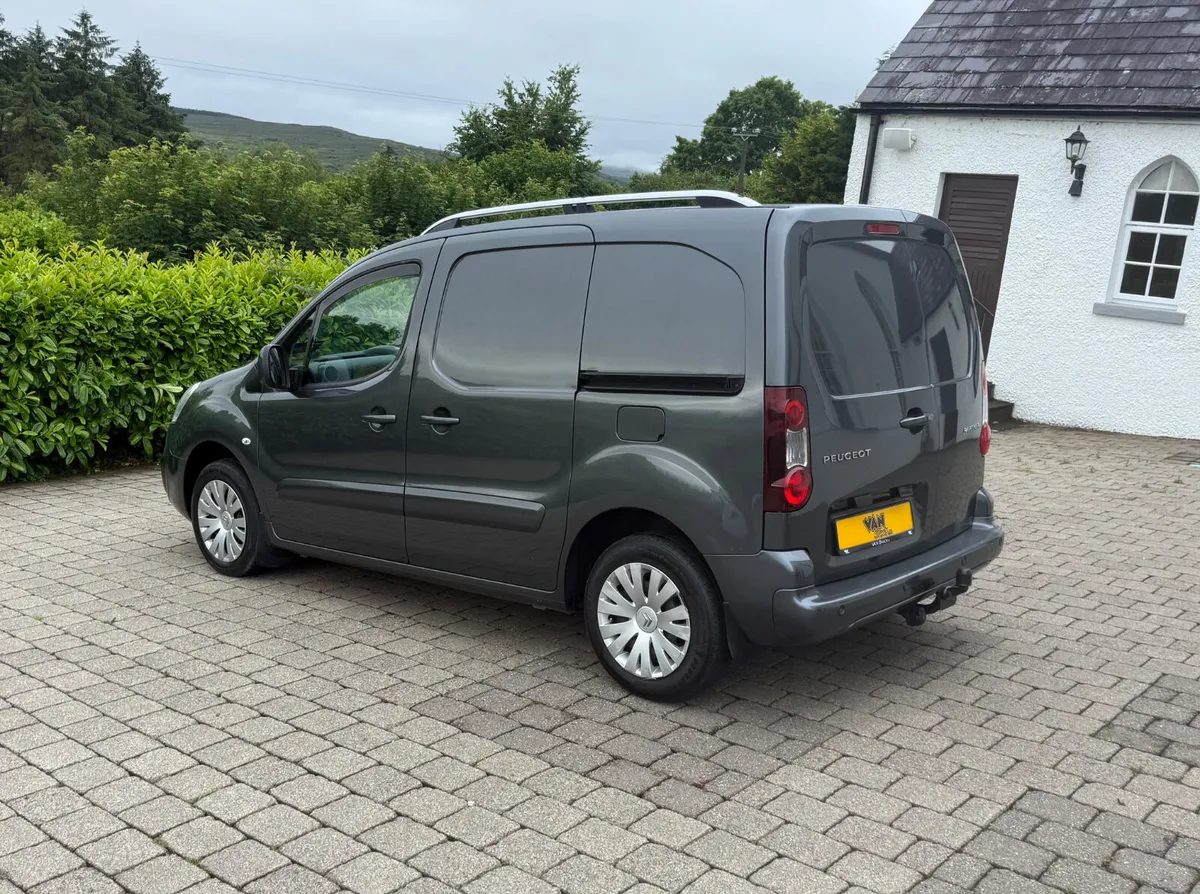 2017 (172) Peugeot Partner ProfessionalPlus NO VAT - Image 4