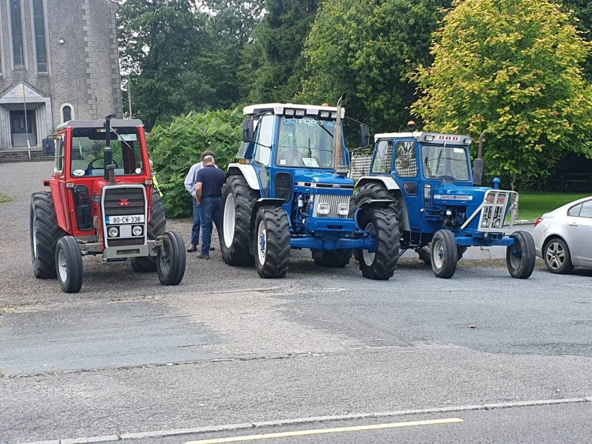 Vintage Tractor and Car Run - Image 2