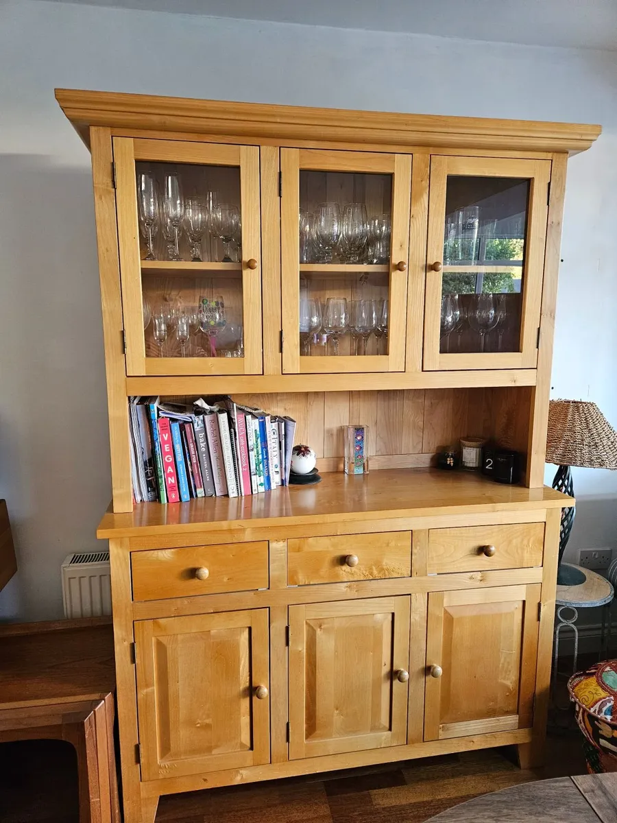 Kitchen dresser - Image 1