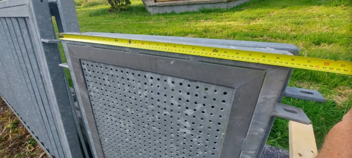 Galvanised fencing - Image 2