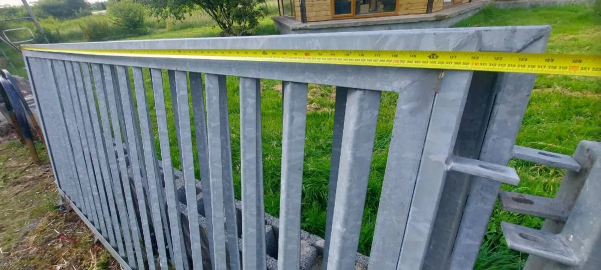 Galvanised fencing - Image 3