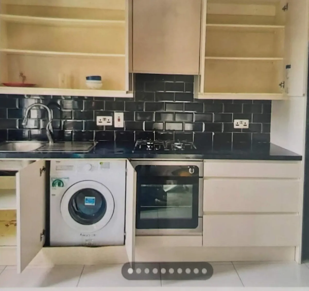 Kitchen - Image 3