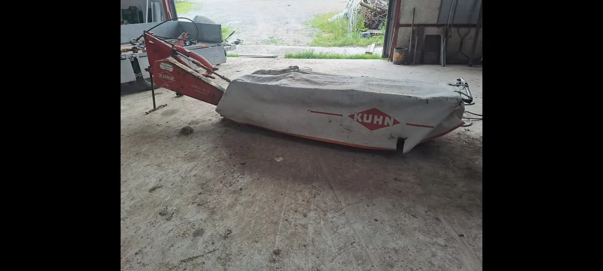Kuhn 8 foot mower - Image 4
