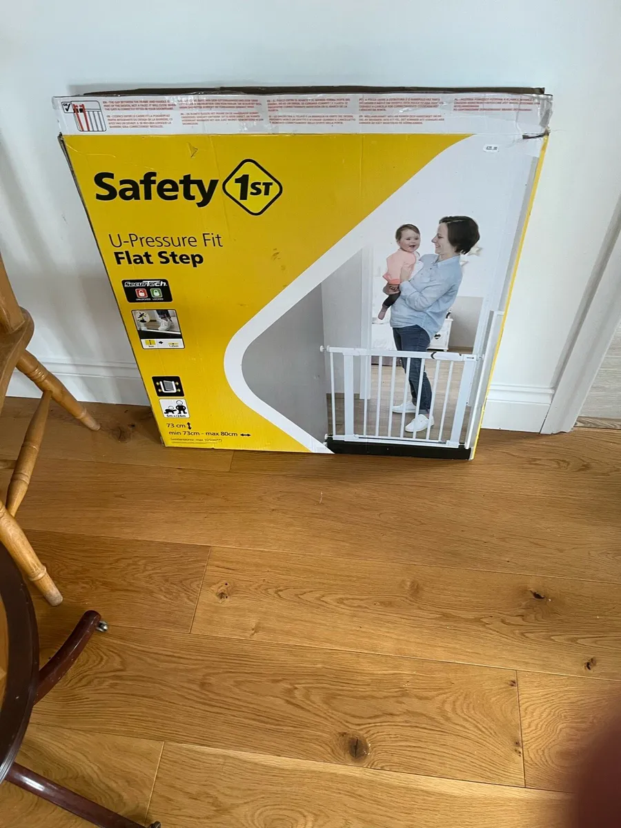 Baby gate