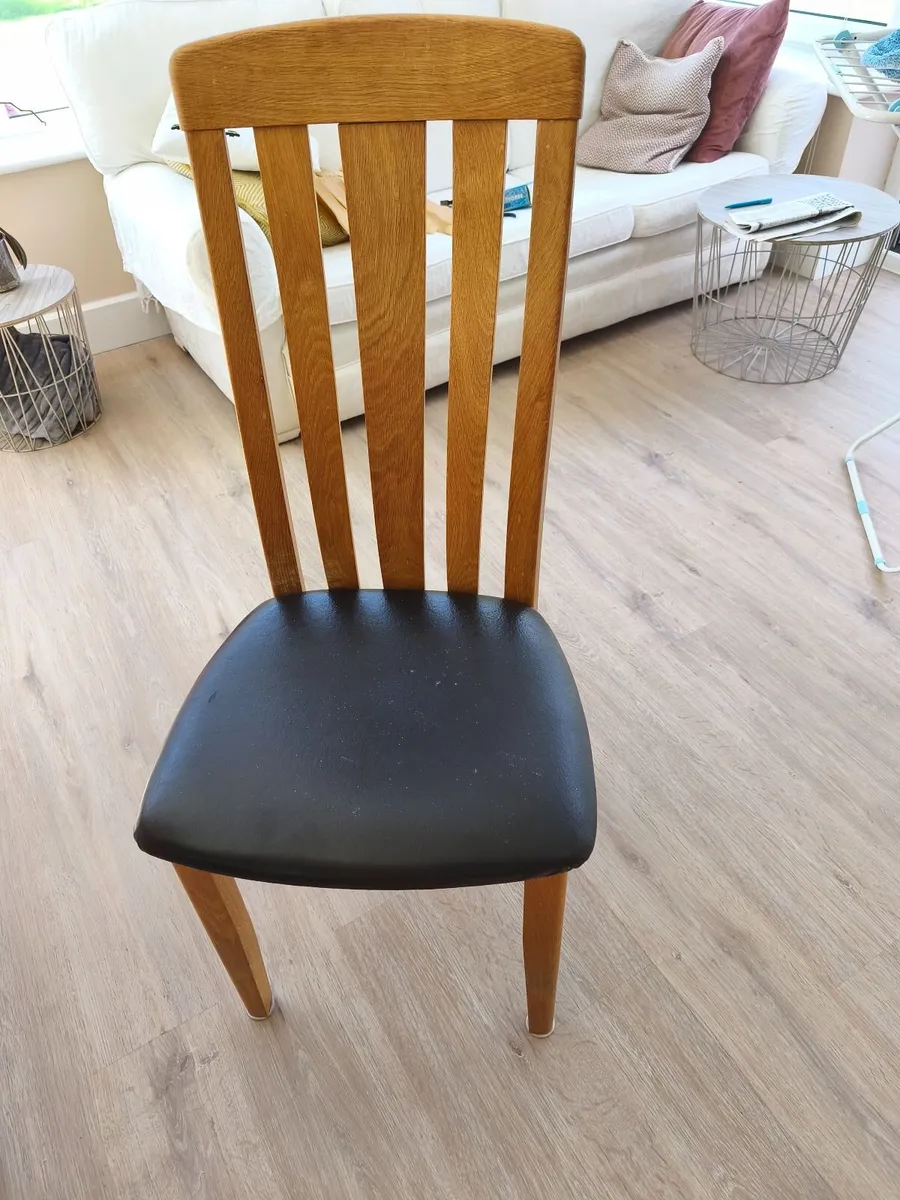 Dining table and chairs - Image 3