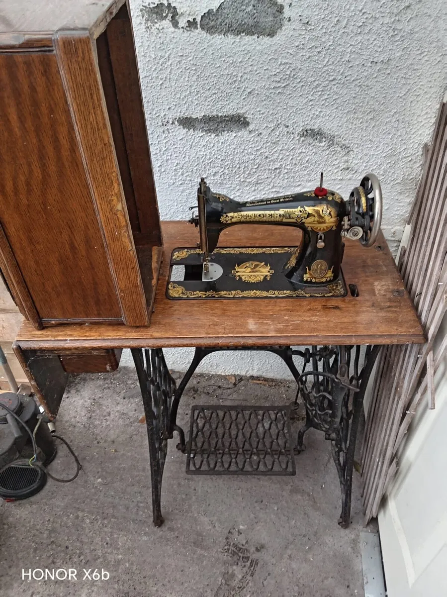 Vintage Singer Treadle Sewing Machine - Image 1