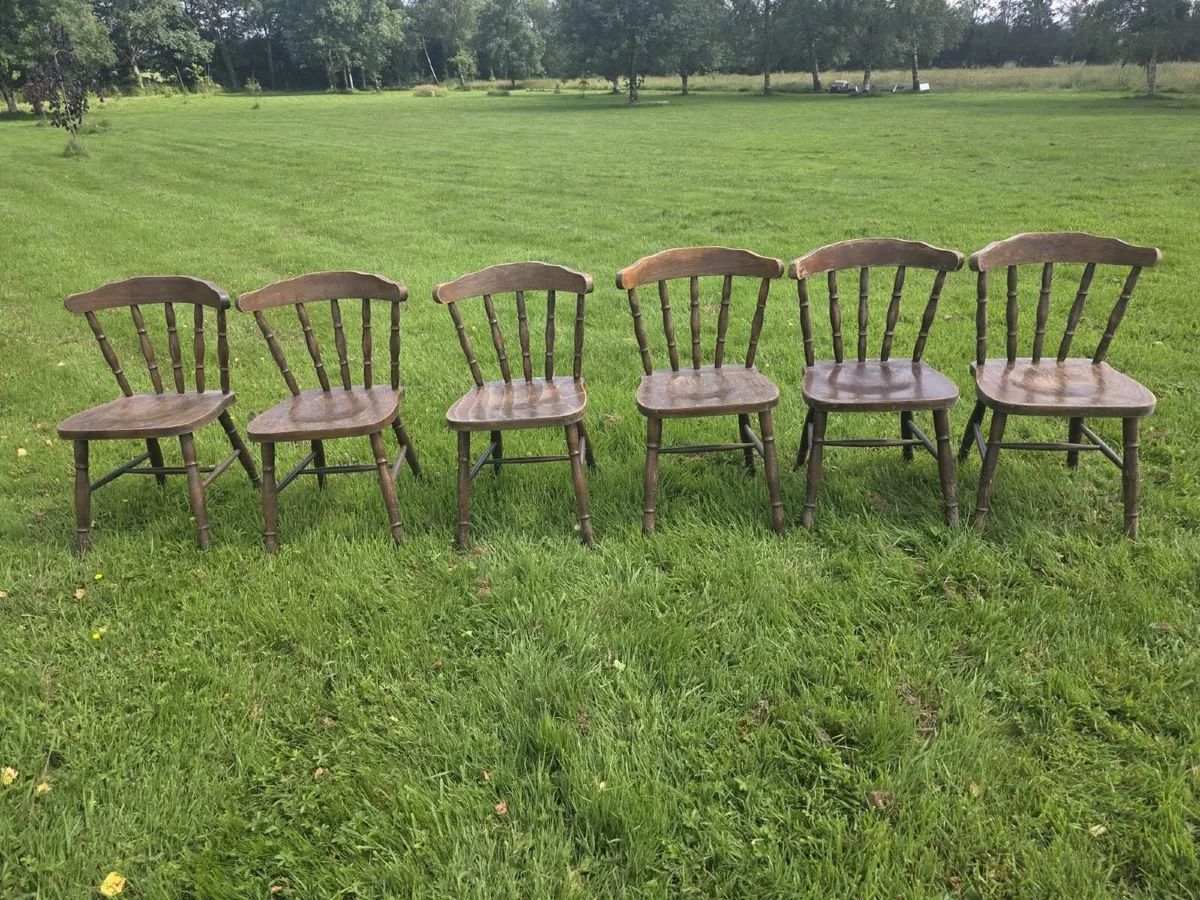Old wooden chairs - Image 4