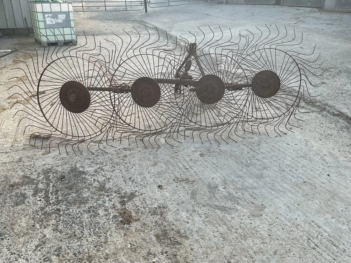 Vicon hay / straw turner - Image 2