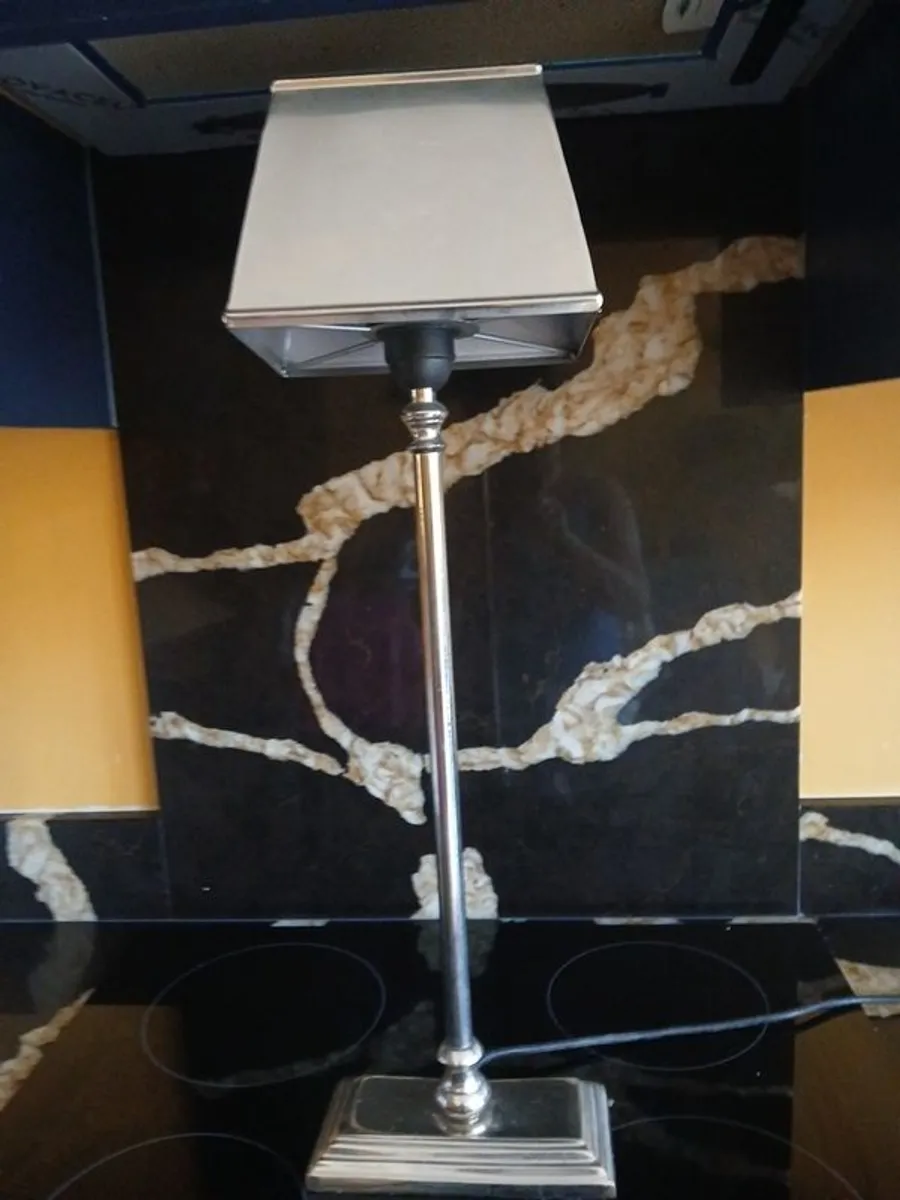table lamp - Image 1