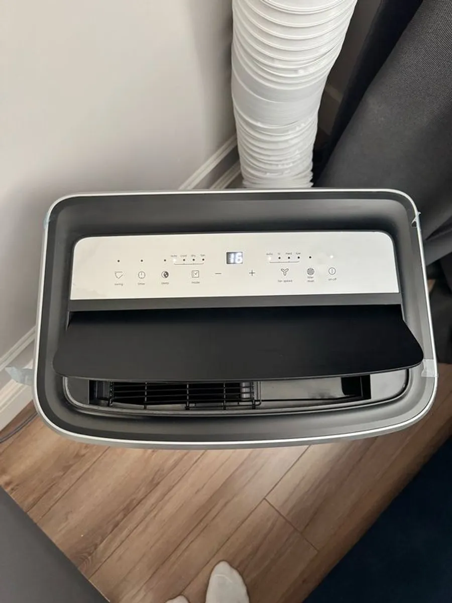 AEG Portable Air Conditioner AXP26U338CW - Image 3