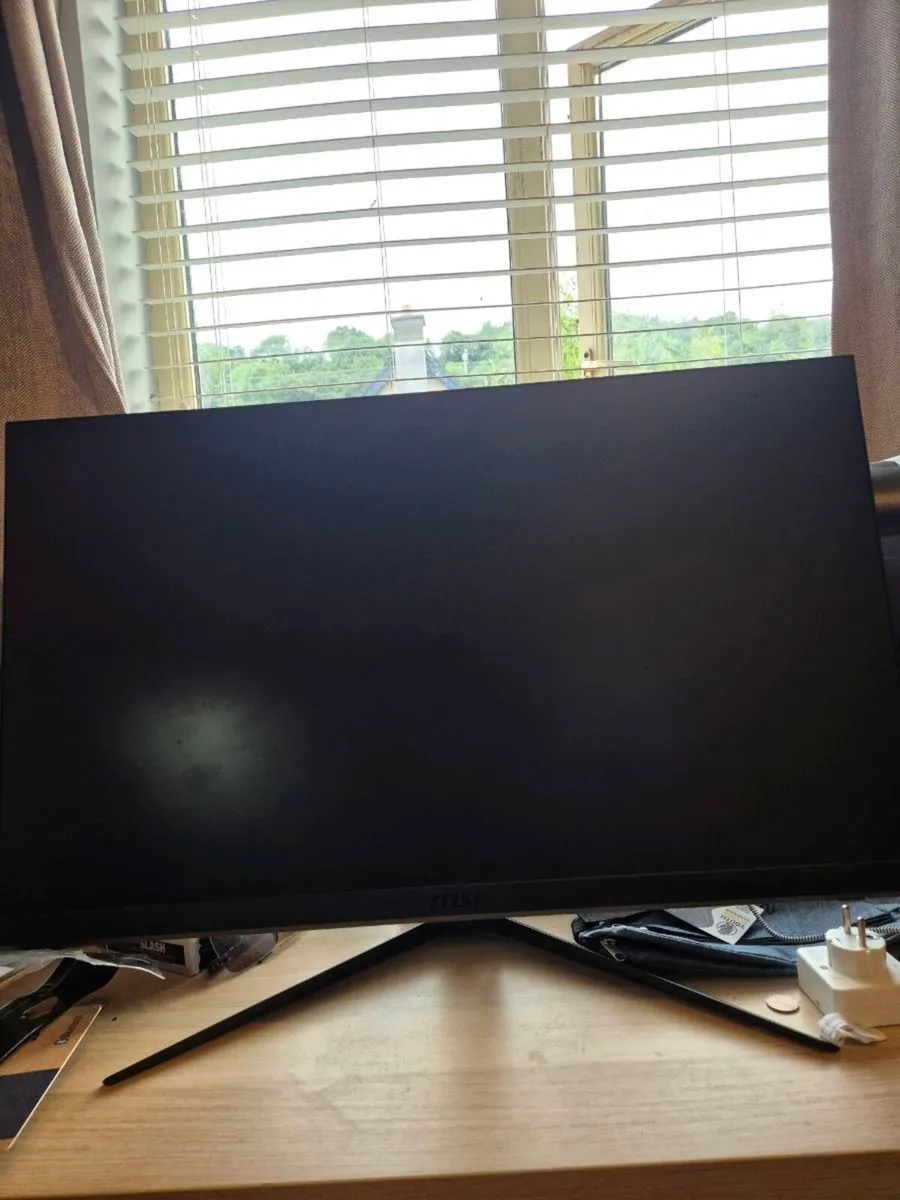 Gaming monitor - Image 1