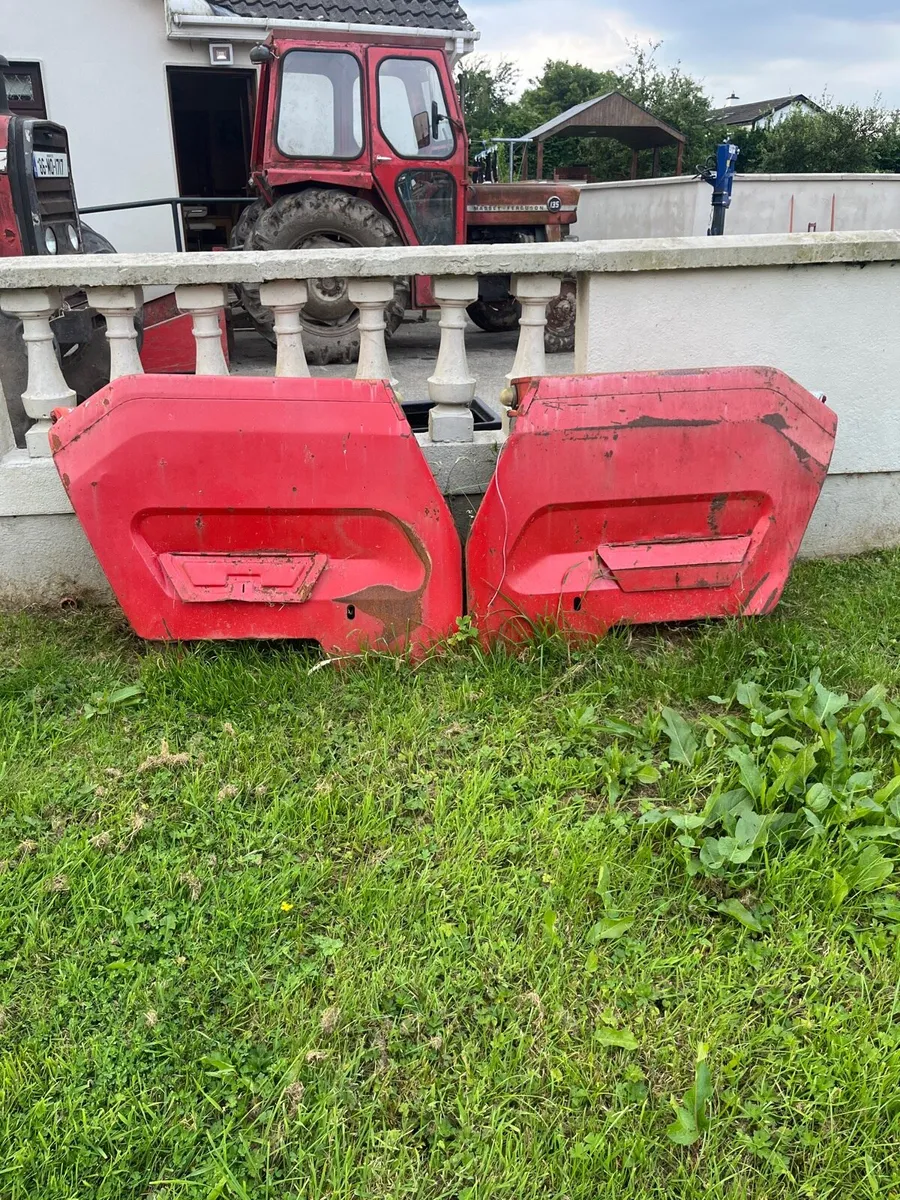MF 135 mudguards