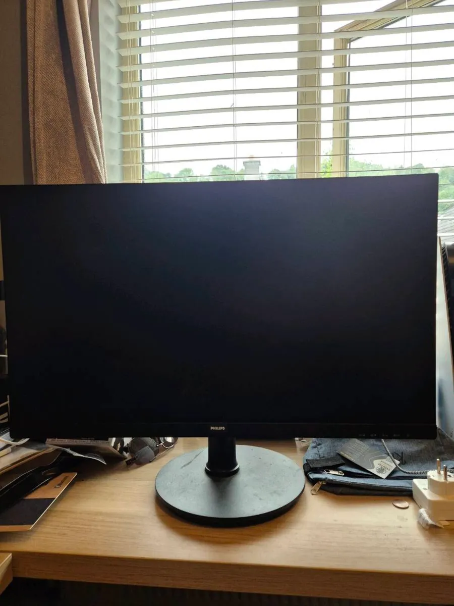 Monitor - Image 1
