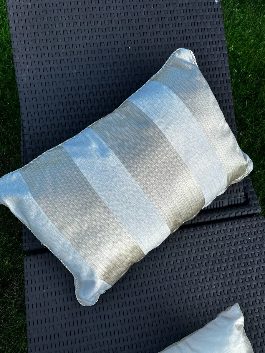 3 lovely scatter cushion - Image 2